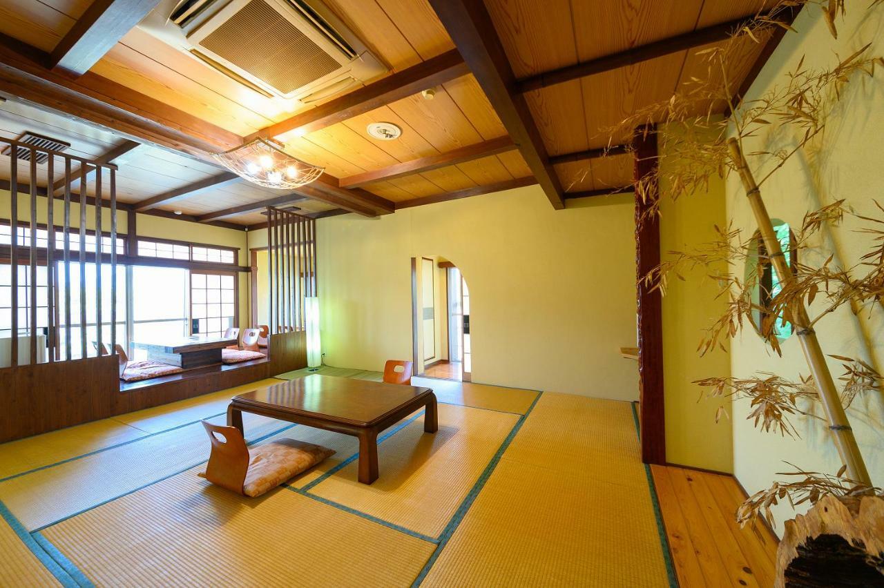 Kazeno Sanso Yamashiro Hotel Yufu Buitenkant foto
